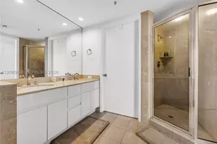 848 Brickell Key, Miami, FL 33131 - Photo 32