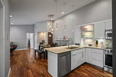 4910 NW 102nd #203-8, Doral, FL 33178 - Photo 2