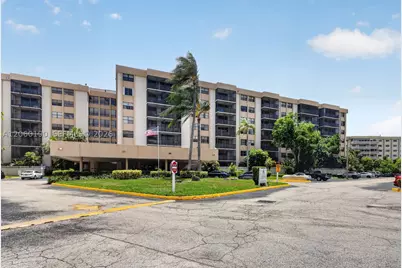 900 NE 195th #109, Miami, FL 33179 - Photo 34