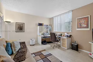 900 NE 195th, Miami, FL 33179 - Photo 24