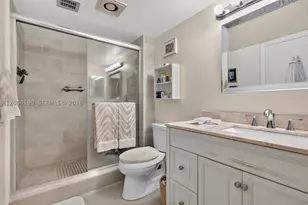 900 NE 195th, Miami, FL 33179 - Photo 32