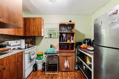 578 NW 97th, Miami, FL 33150 - Photo 16