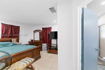 [Address not provided], West Palm Beach, FL 33407 - Photo 18