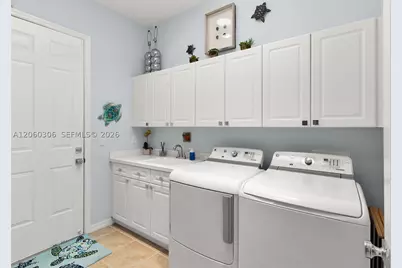 14610 Laguna, Fort Myers, FL 33908 - Photo 8
