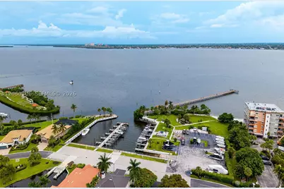 14610 Laguna, Fort Myers, FL 33908 - Photo 2
