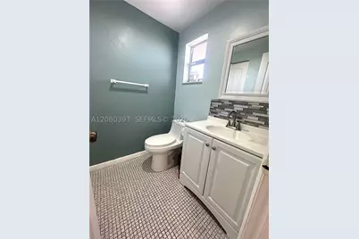 9580 Sunrise Lakes #304, Sunrise, FL 33322 - Photo 8