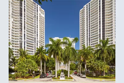 21205 Yacht Club #1502, Aventura, FL 33180 - Photo 40