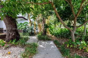 2250 NE 201st, Miami, FL 33180 - Photo 70