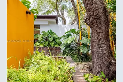 2250 NE 201st, Miami, FL 33180 - Photo 68