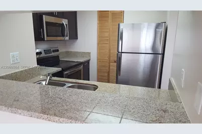 800 N Miami #E-1001, Miami, FL 33136 - Photo 2