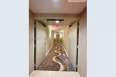 244 Biscayne #4307, Miami, FL 33132 - Photo 20