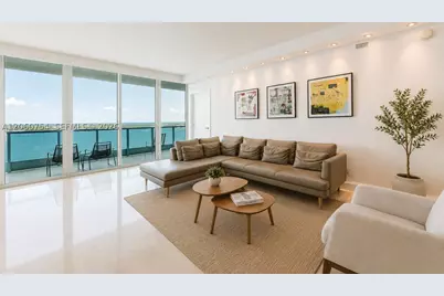 1331 Brickell Bay #2805, Miami, FL 33131 - Photo 4