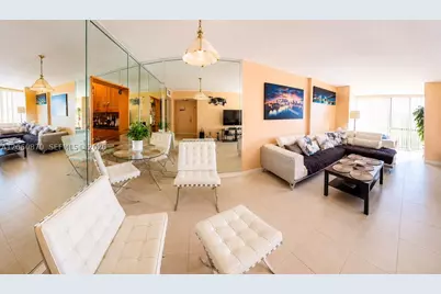 1000 Parkview #505, Hallandale Beach, FL 33009 - Photo 2