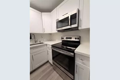 5050 NW 7th #511, Miami, FL 33126 - Photo 4