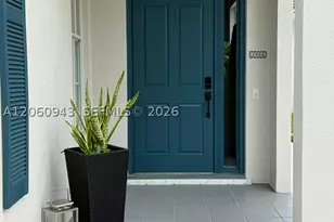 2008 Valencia, Delray Beach, FL 33445 - Photo 2