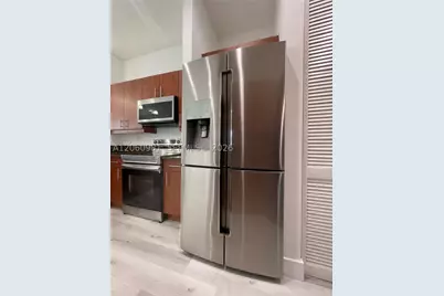 412 SW 13th #412, Fort Lauderdale, FL 33312 - Photo 4