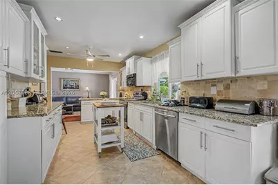 7460 NW 13th, Plantation, FL 33313 - Photo 12