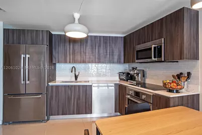 488 NE 18th #401, Miami, FL 33132 - Photo 4