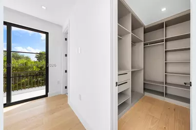 1220 S Alhambra, Coral Gables, FL 33146 - Photo 36