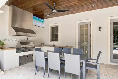 9501 Kerwood, Coral Gables, FL 33156 - Photo 8