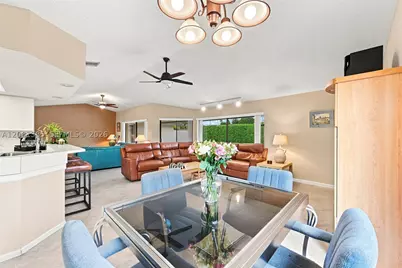 866 NW 110th, Coral Springs, FL 33071 - Photo 16