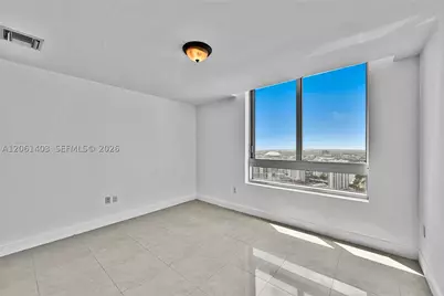 90 SW 3rd #PH-17, Miami, FL 33130 - Photo 18