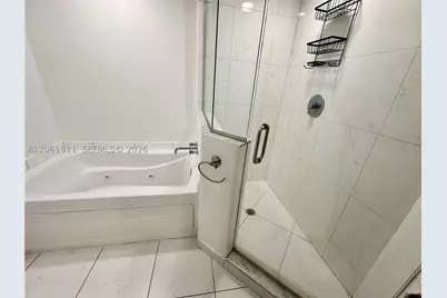 500 Brickell #2407, Miami, FL 33131 - Photo 16
