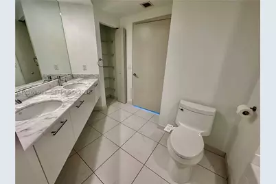 500 Brickell #2407, Miami, FL 33131 - Photo 14