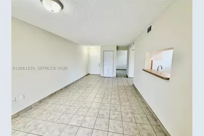 601 SW 37th #303, Miami, FL 33135 - Photo 14