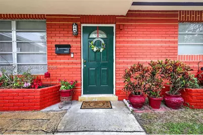 6861 SW 1st, Pembroke Pines, FL 33023 - Photo 2