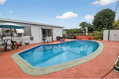 6861 SW 1st, Pembroke Pines, FL 33023 - Photo 20