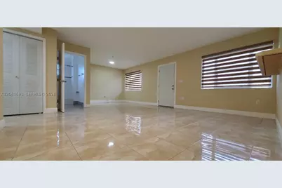 1627 NW 18th #310, Miami, FL 33125 - Photo 2