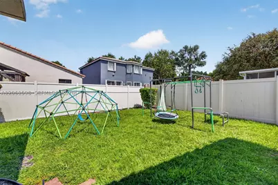 1603 E Harmony Lake, Davie, FL 33324 - Photo 42
