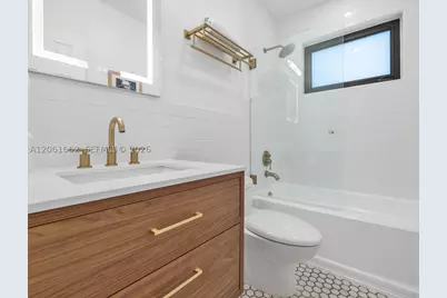 11504 NE 6th, Biscayne Park, FL 33161 - Photo 54