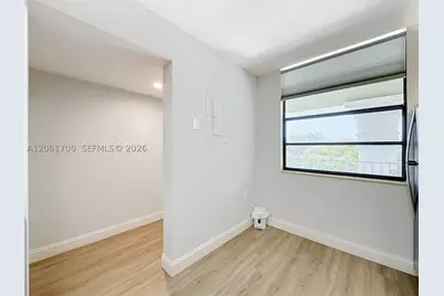 1713 Whitehall #404, Davie, FL 33324 - Photo 18
