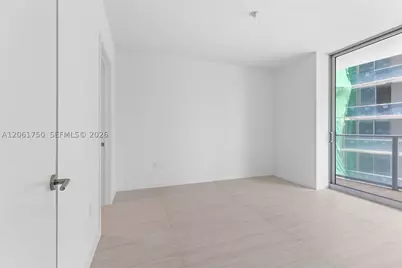 77 SE 5th #2205, Miami, FL 33131 - Photo 10