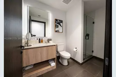 398 NE 5th #1615, Miami, FL 33132 - Photo 10