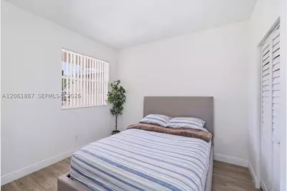 2121 NW 96th #14D, Pembroke Pines, FL 33024 - Photo 10