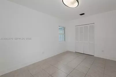 998 W 68th, Hialeah, FL 33014 - Photo 28