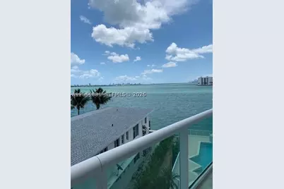 2000 Bay #403, Miami Beach, FL 33141 - Photo 12