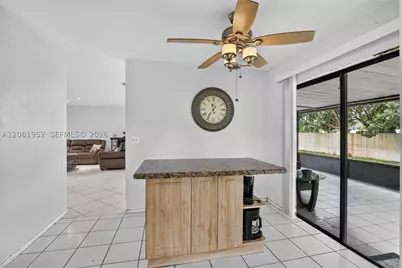 1580 SW 87th, Pembroke Pines, FL 33025 - Photo 14