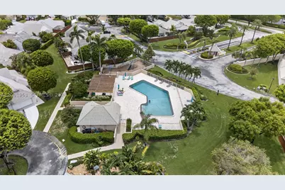 4749 NW 98th, Doral, FL 33178 - Photo 58
