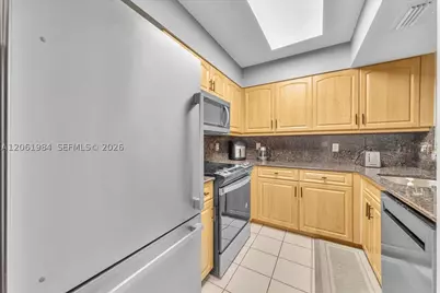 2240 N Cypress Bend #204, Pompano Beach, FL 33069 - Photo 14