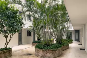 1670 Bay, Miami Beach, FL 33139 - Photo 18