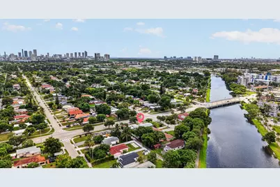 17200 NE 15th, North Miami Beach, FL 33162 - Photo 2
