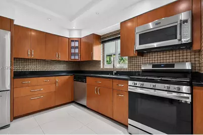 17200 NE 15th, North Miami Beach, FL 33162 - Photo 12