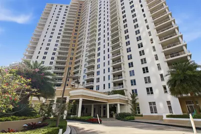 701 Brickell Key #610, Miami, FL 33131 - Photo 36