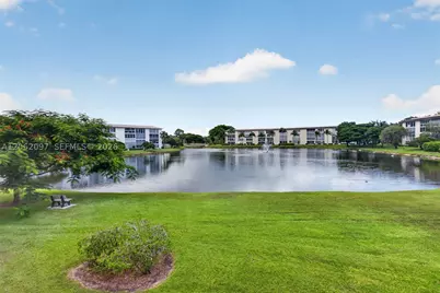 1903 Bermuda #D2, Coconut Creek, FL 33066 - Photo 12