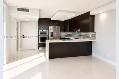 1420 Brickell Bay #702E, Miami, FL 33131 - Photo 4