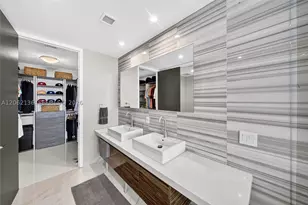1100 Biscayne, Miami, FL 33132 - Photo 28